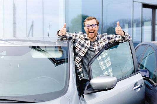 Auto kuukaudeksi ilman pitkiä sitoumuksia